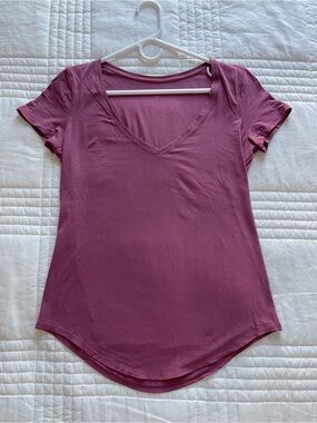 Lululemon Love V-Neck T-Shirt